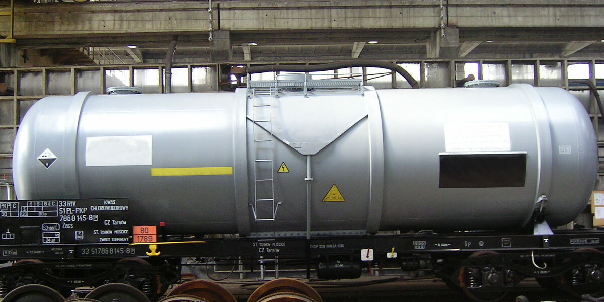 Steel tank