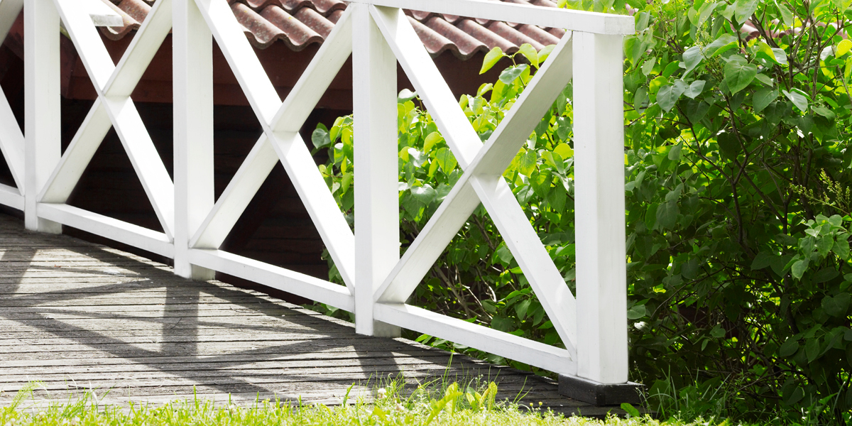 white-wooden-fence