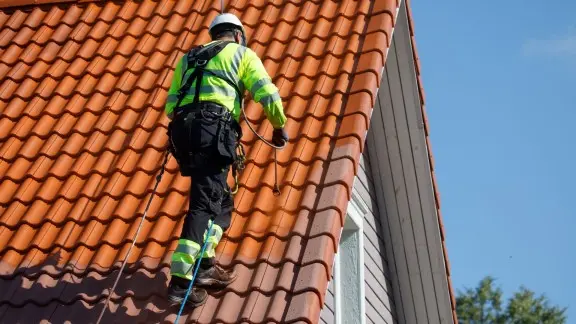 Roof painting