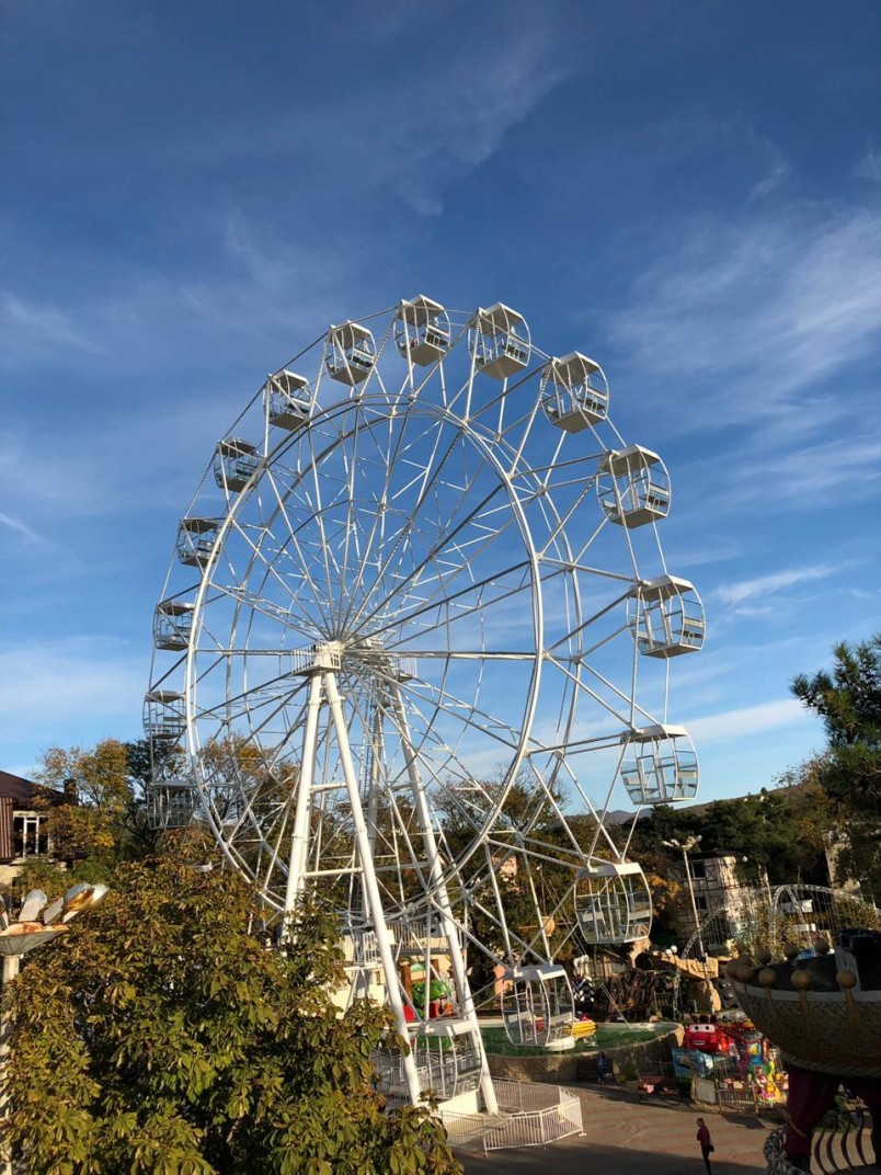 Ferris wheel painted with Tikkurila coatings.
