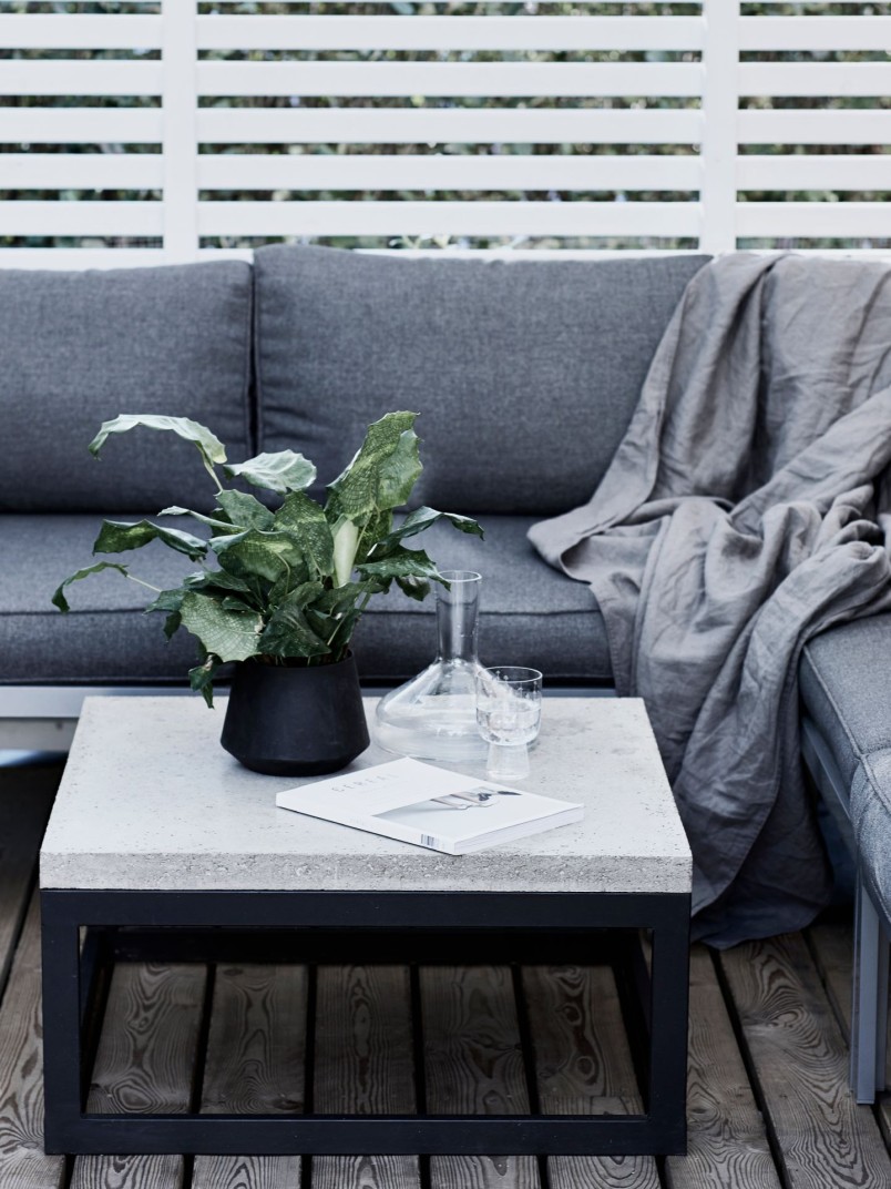 painting concrete table to dark
