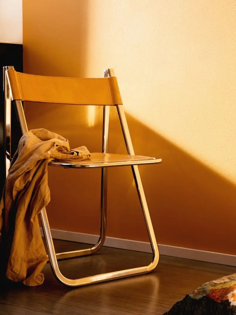 bright yellow wall in contrast to dark wall