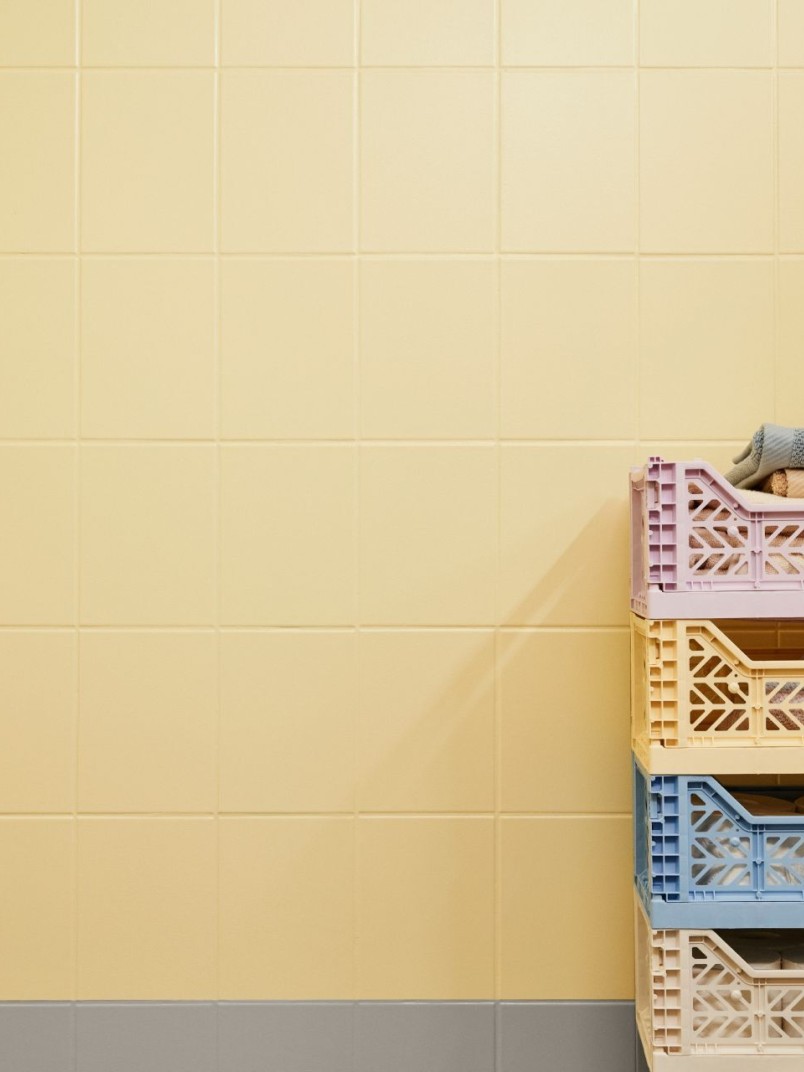bathroom tiles in yellow and grey colour