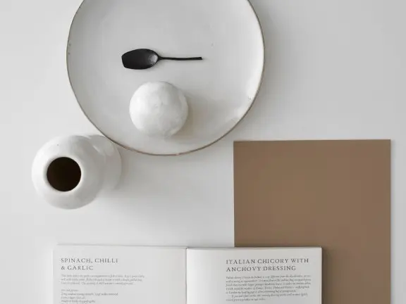 Riikka Kantinkoski painted the wall chocolate brown