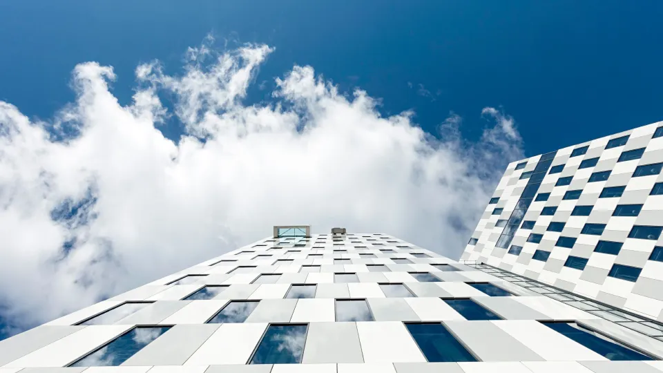 What designers should know about colours in the built environment?