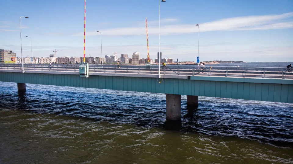Lauttasaari bridge