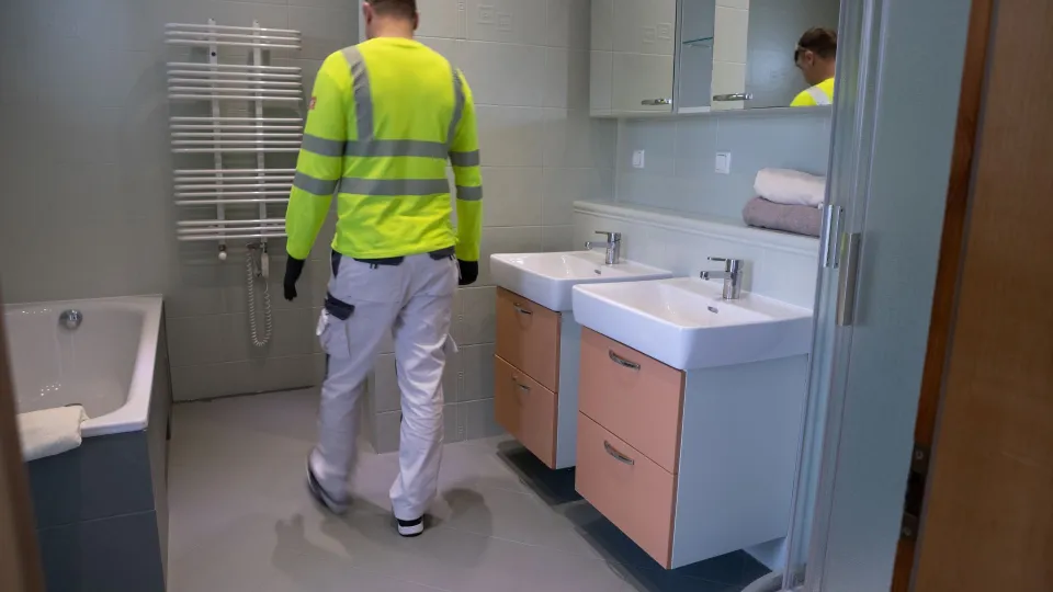 Floor tile coating system