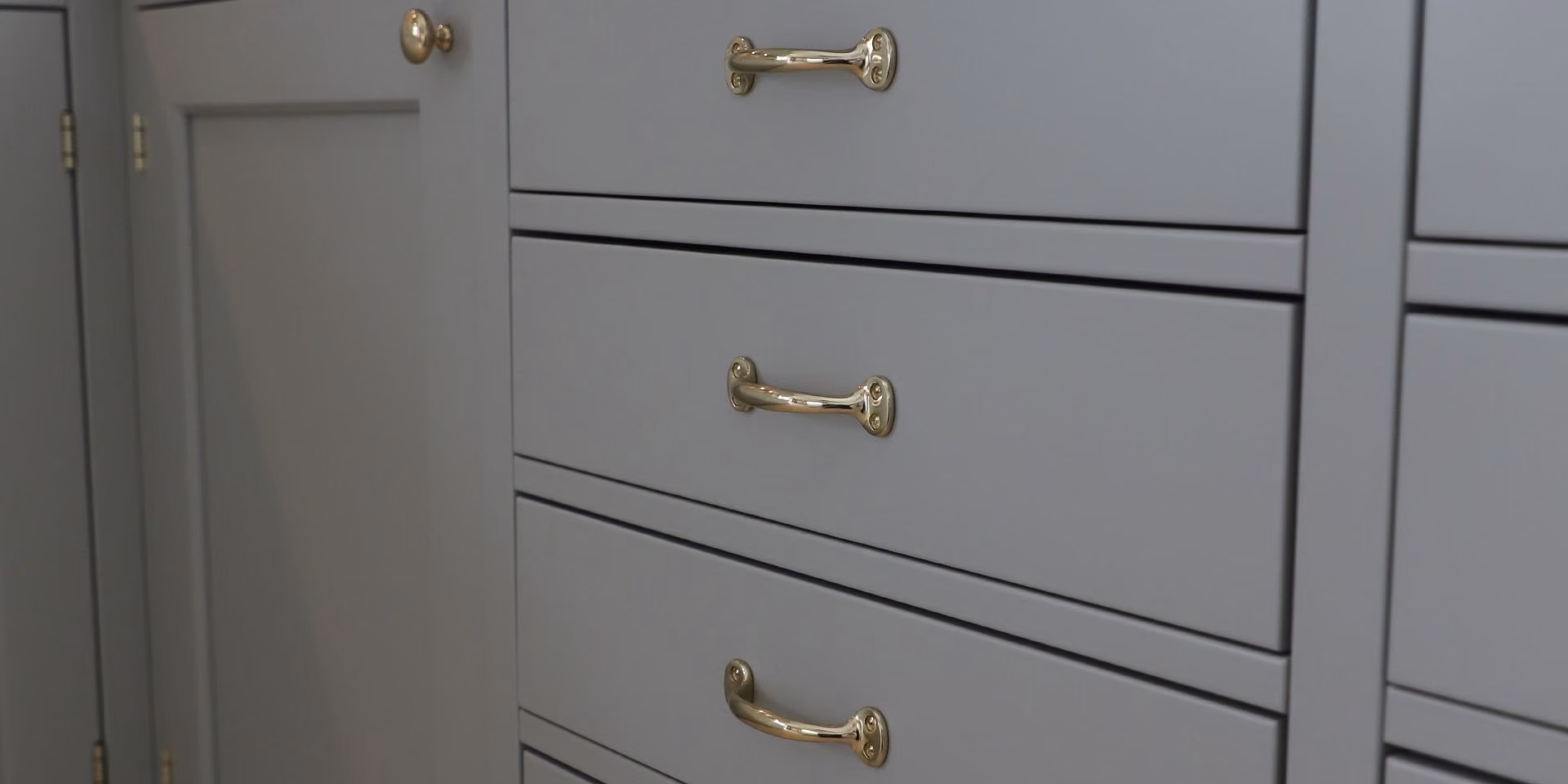 Kitchen drawers