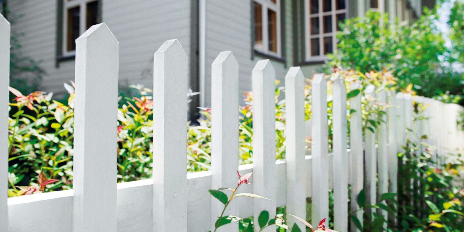 White painted wooden fence