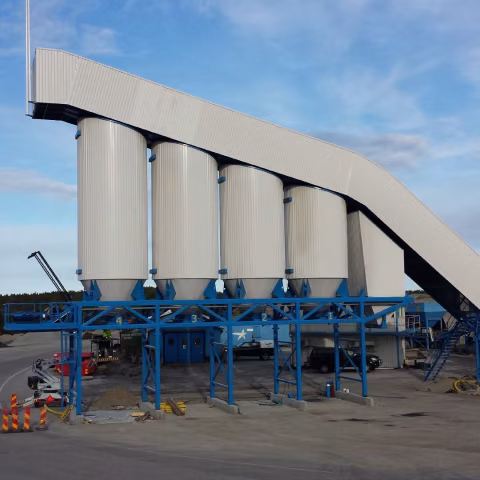 Steel tank