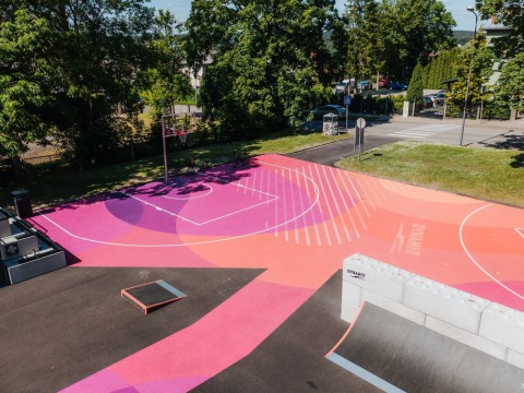 Renovated Cēsis skate park draws in young people with its pink and violet tones