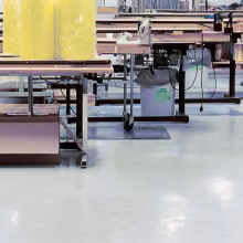 Coatings and screeds for very heavy abrasion