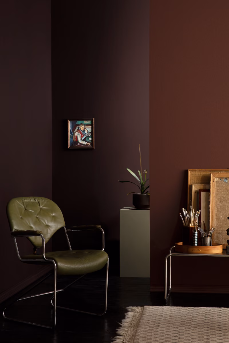 Bold usage of colours creates a warm and cosy atmosphere