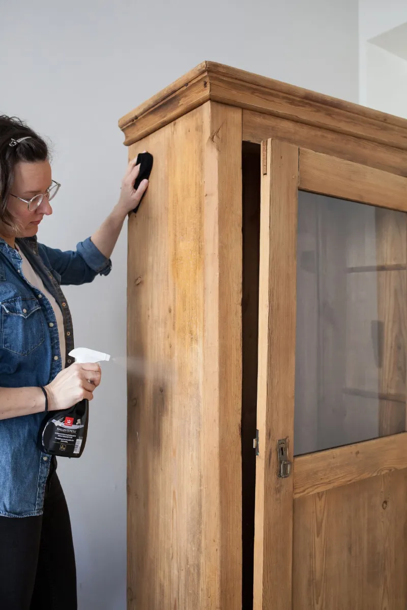 Preparation of the cabinet