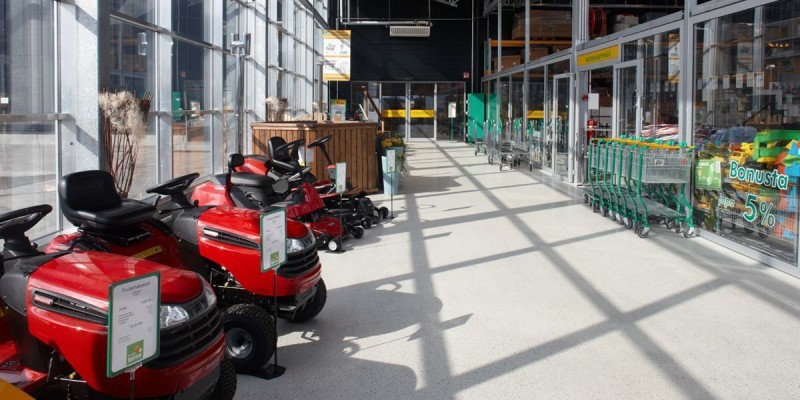 Concrete floors in public and commercial buildings