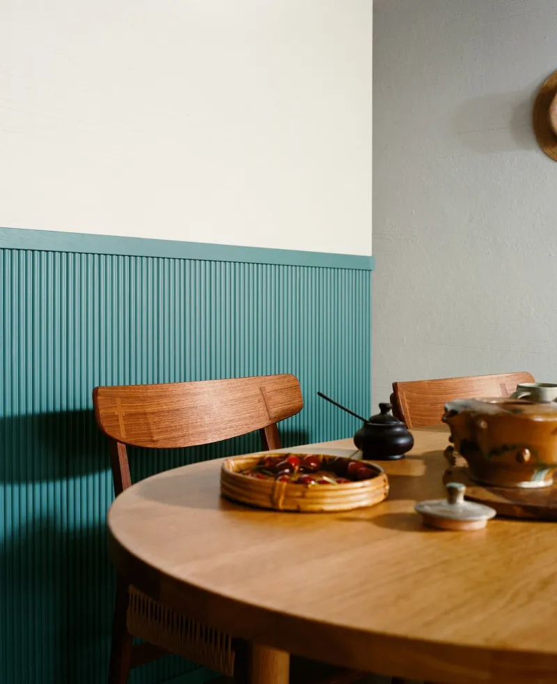 Painted furniture with Helni furniture paint