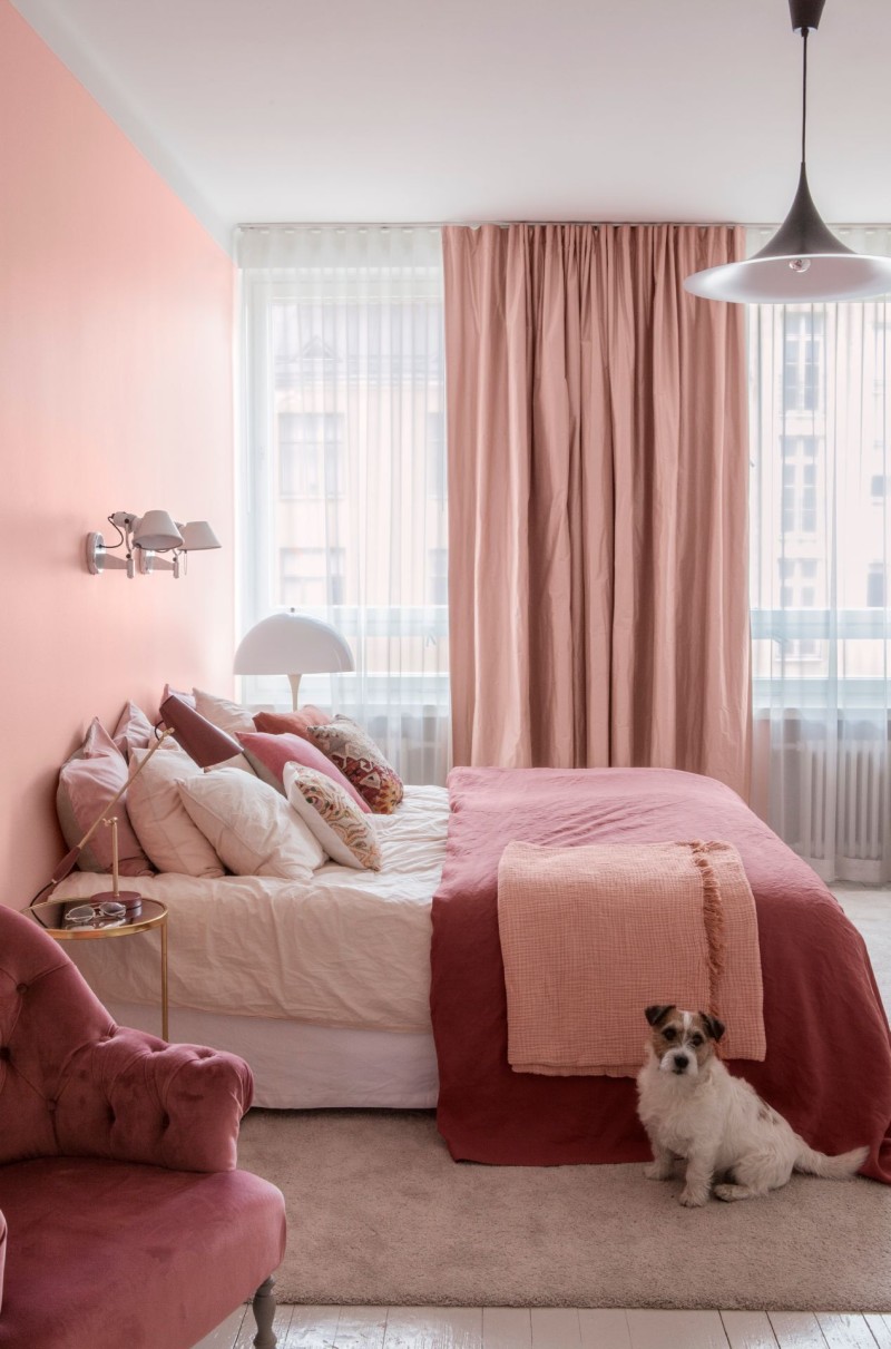 pink wall in same colour theme bedroom
