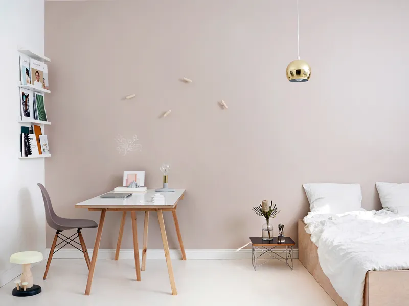 bedroom wall with liitu maali